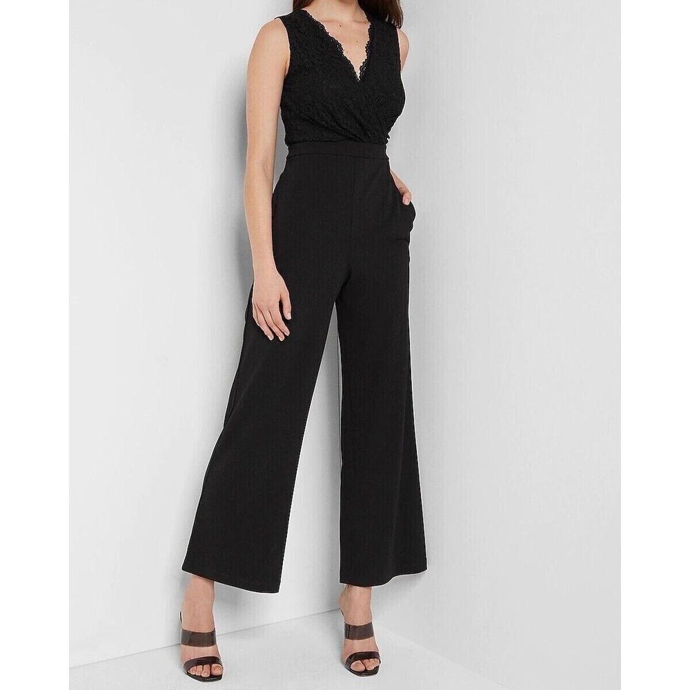 Express Black Lace Wrap Bodice Jumpsuit Women's Size Medium NWT W/ Pockets